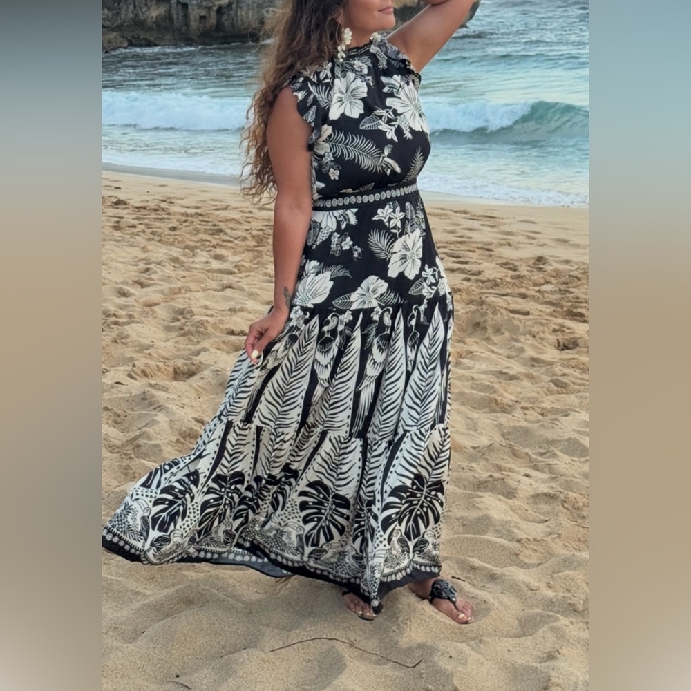 Black and White Floral Maxi Dress
